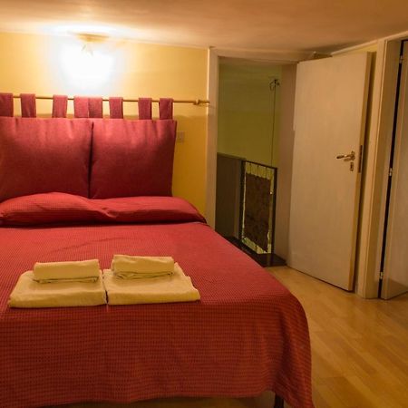 Dimora Dei Giganti Apartment Napoli Exterior foto